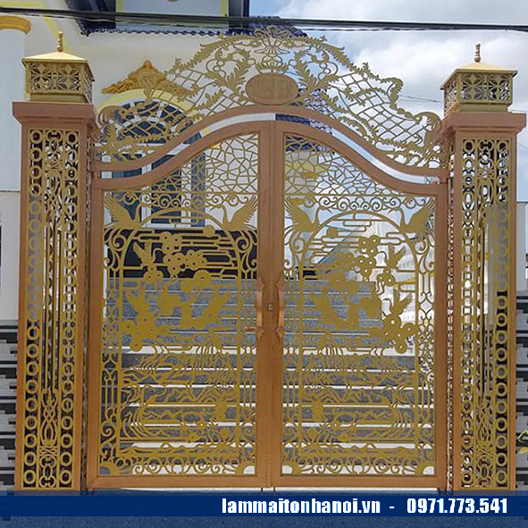 làm cổng sắt
