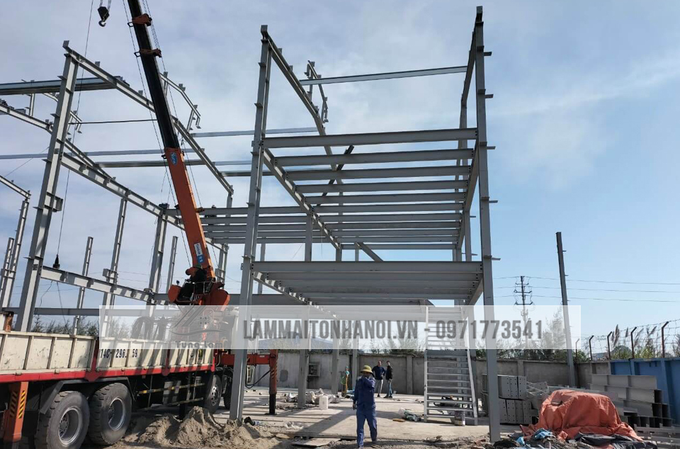 BẢNG BÁO GIÁ THI CÔNG LÀM MÁI TÔN CHỐNG NÓNG GIÁ RẺ MỚI NHẤT 2023