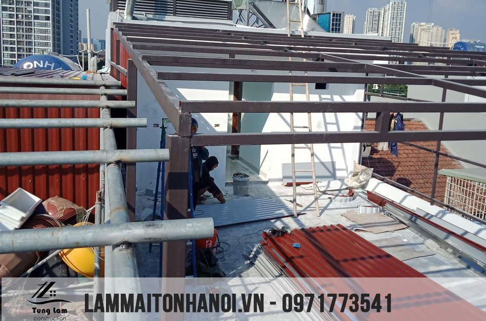 BẢNG BÁO GIÁ THI CÔNG LÀM MÁI TÔN CHỐNG NÓNG GIÁ RẺ MỚI NHẤT 2023