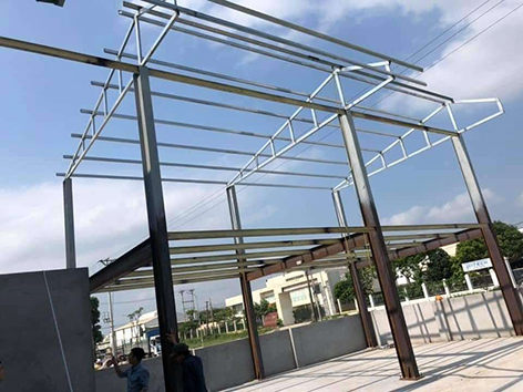 Làm mái tôn khung sắt