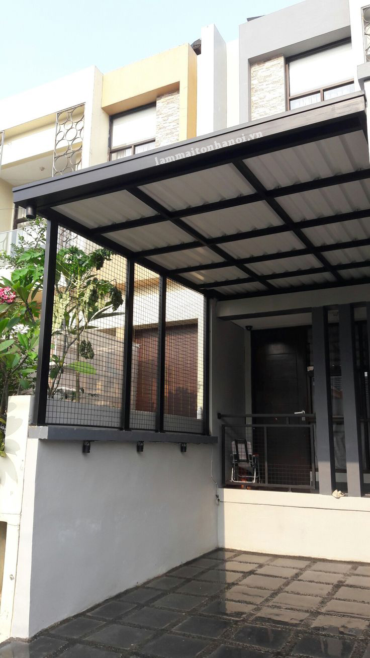 làm mái tôn che sân