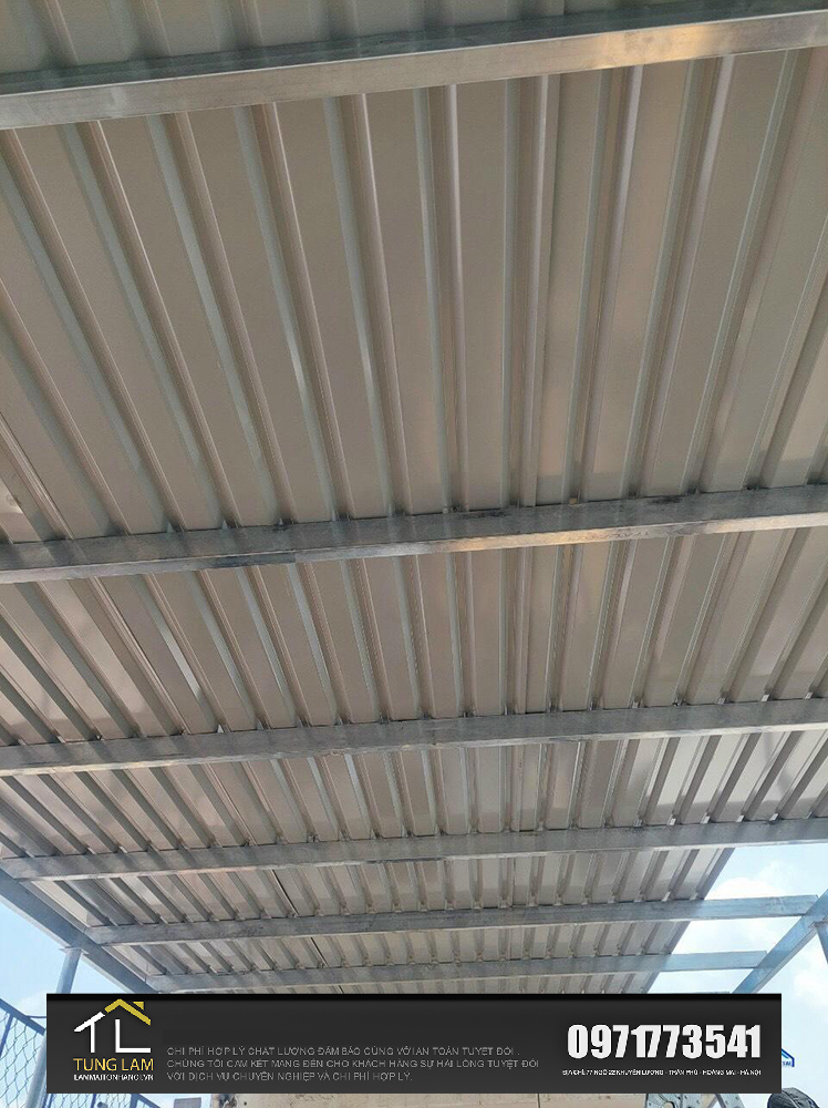  thi công mái tôn tại Hoàng Mai-Hà Nội