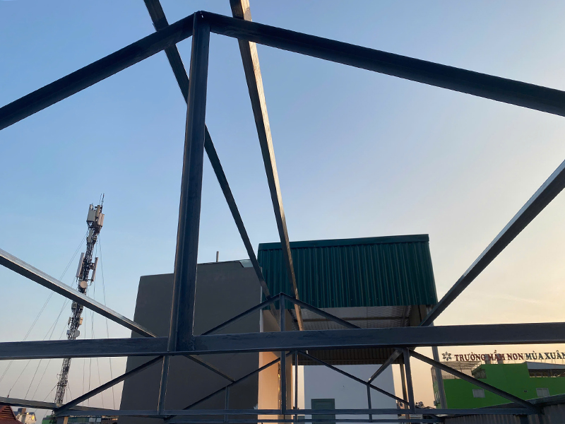 làm mái tôn tại Long Biên