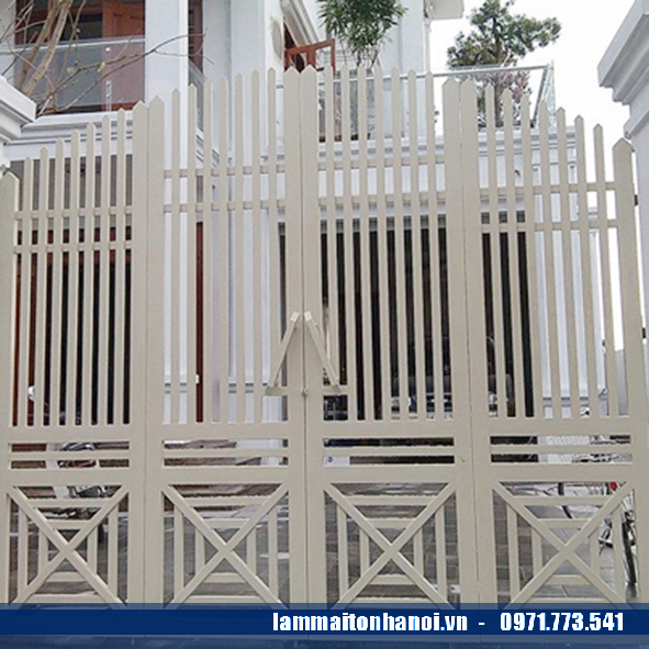 làm cổng sắt