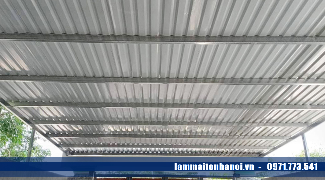  Làm mái tôn chống nóng