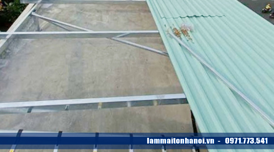  Làm mái tôn chống nóng