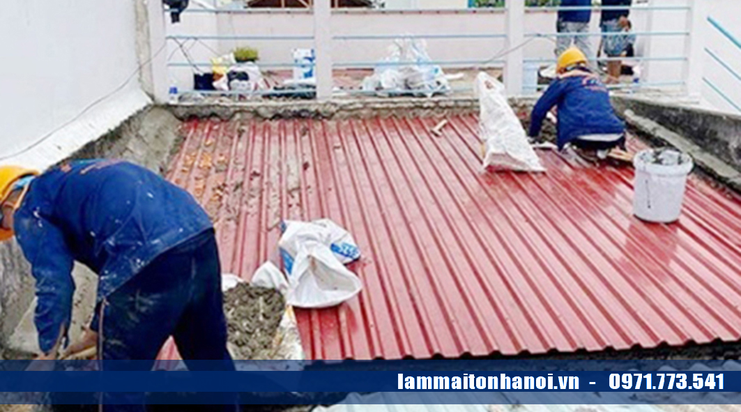  Làm mái tôn chống nóng